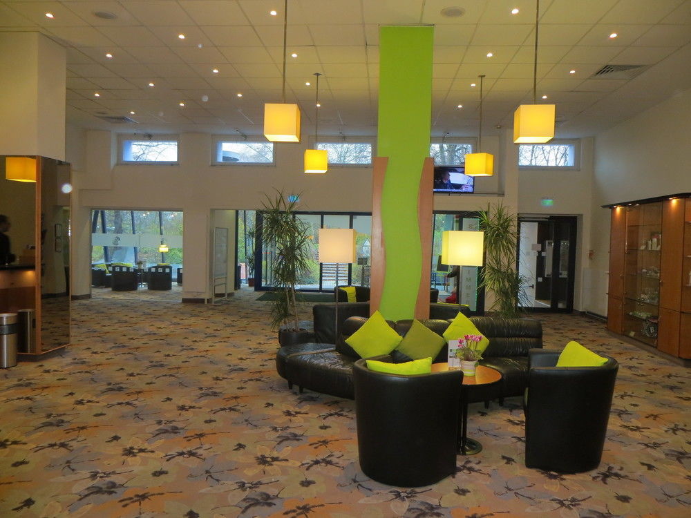 Hotel Moxy Humboldthain Park 4*